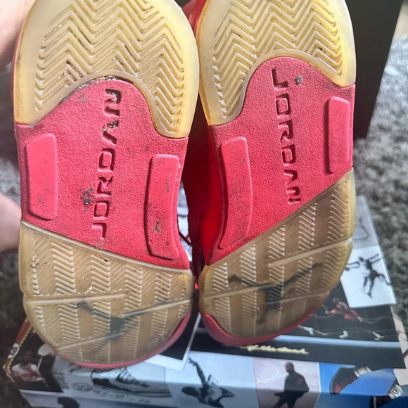 Jordan 5 Retro Red Suede size 8.5 - Picture 4 of 6